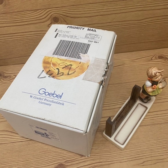 Vintage Hummel Goebel 788/B Sister Perpetual Calendar Collectible Figurine - Picture 10 of 15